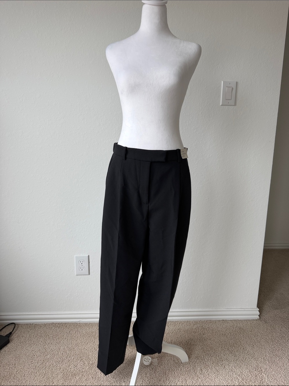 Abercrombie & Fitch Black Cropped Dress Pants